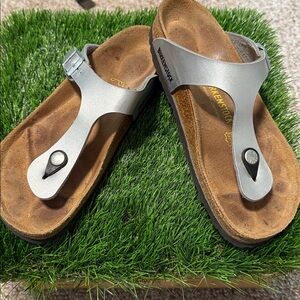 Birkenstock Gizeh Sandals – Silver – Size 38 (8)